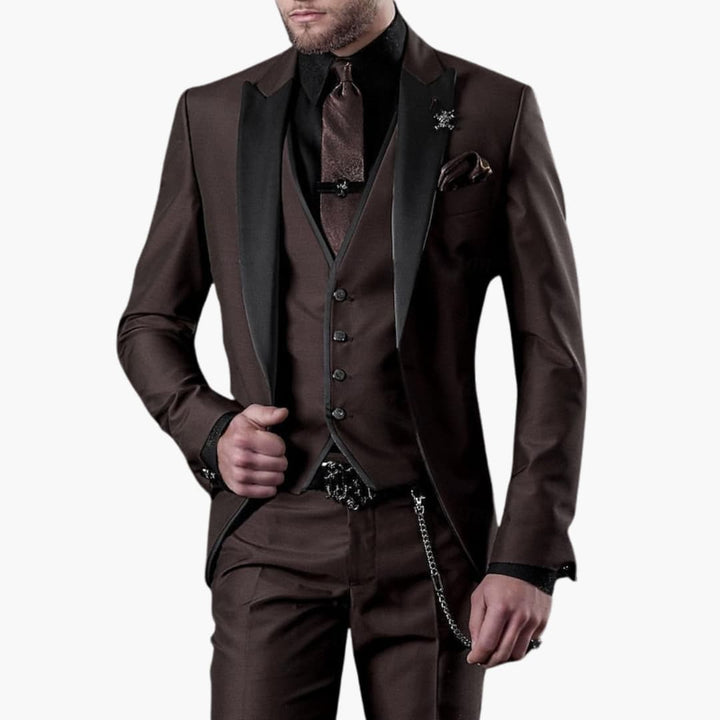 Luxury classic wedding guest suit - breathable fit for men